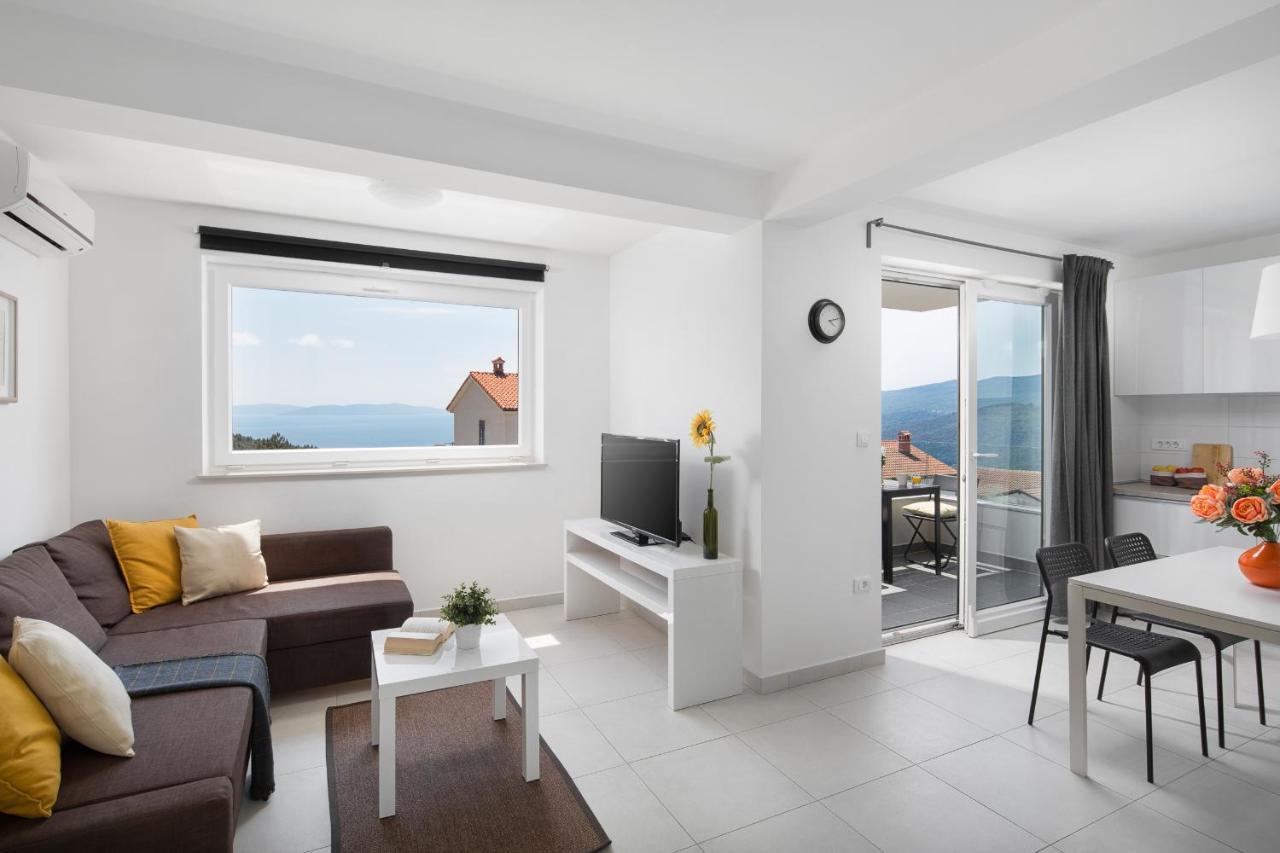 Lemechi Casa Girasole Apartments Рабац Екстериор снимка